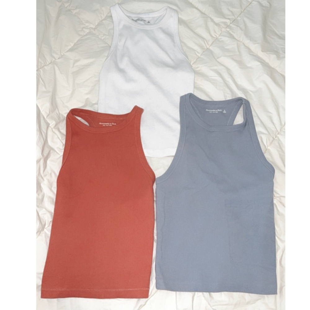 Bundle Abercrombie and Fitch racer back ribbed tanks
